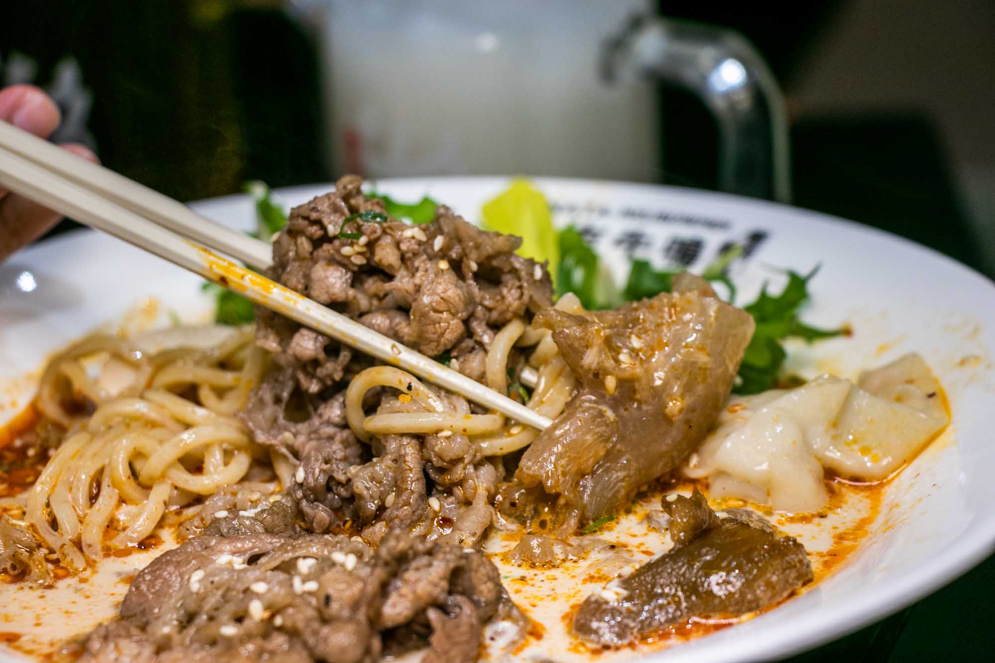 高雄澄清路牛肉麵推薦 貴方牛鳴｜老麵新造所