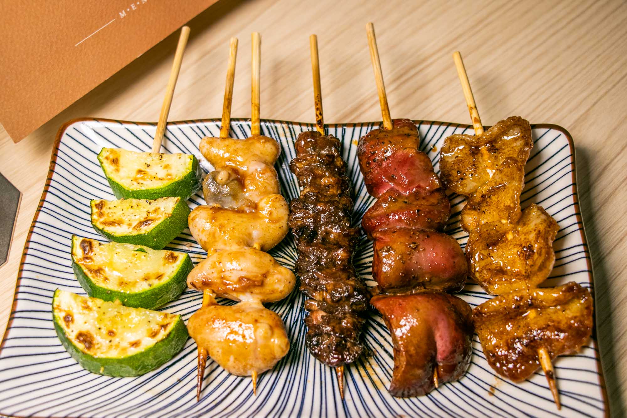 高雄燒鳥 TORI+ 串燒 使用元榆牧場黑羽土雞 燈籠買一送一