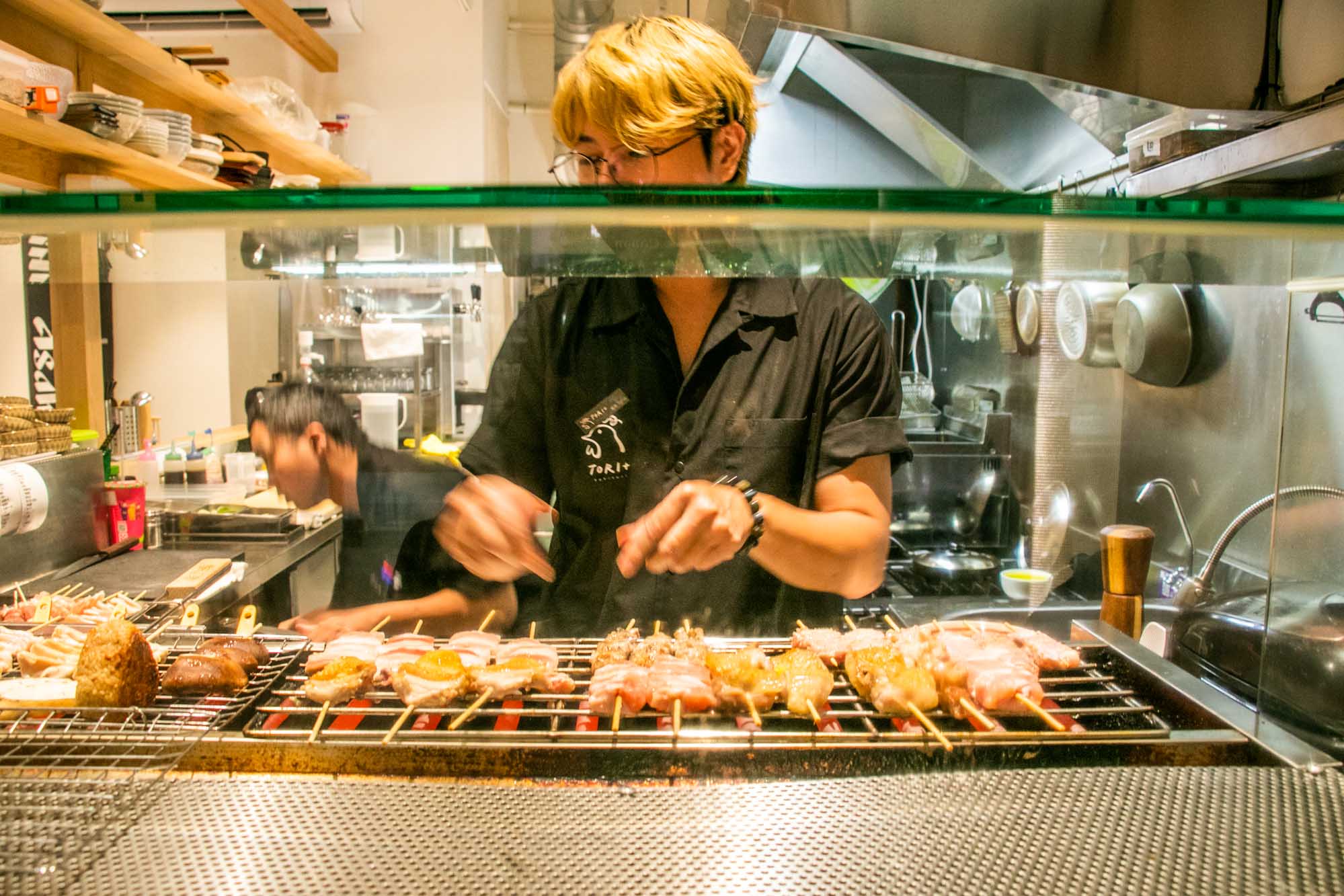 高雄燒鳥 TORI+ 串燒 使用元榆牧場黑羽土雞 燈籠買一送一