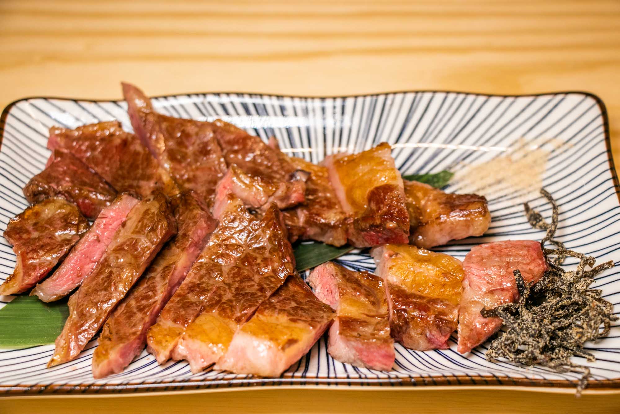 高雄燒鳥 TORI+ 串燒 使用元榆牧場黑羽土雞 燈籠買一送一