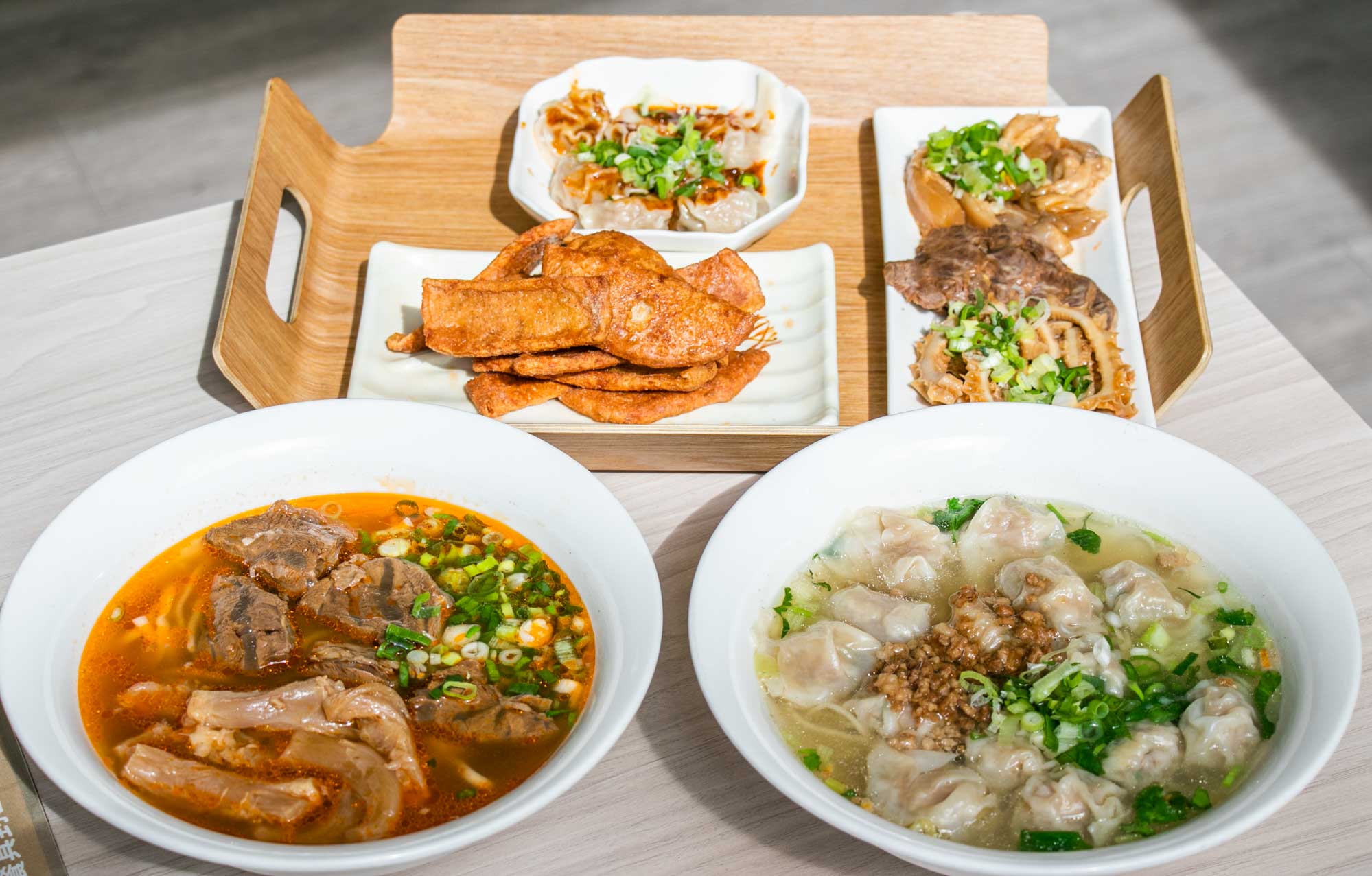高雄 餛飩麵10幾顆超划 牛忘了呼吸 極品牛肉麵 四維店 - 第9張圖 高雄 餛飩麵10幾顆超划 牛忘了呼吸 極品牛肉麵 四維店