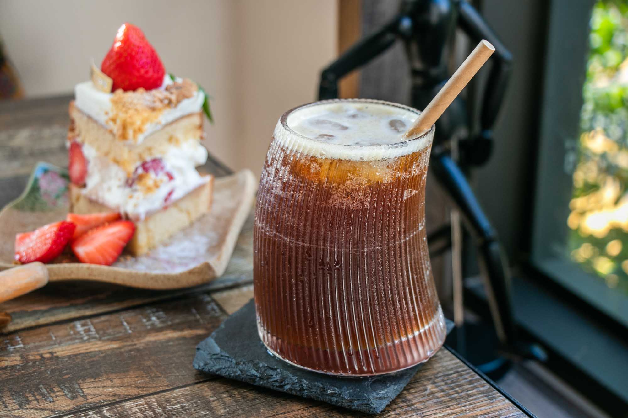 高雄草莓蛋糕 法國吐司 LIGHT 3 CAFE 亮三咖啡 高雄自烘咖啡廳