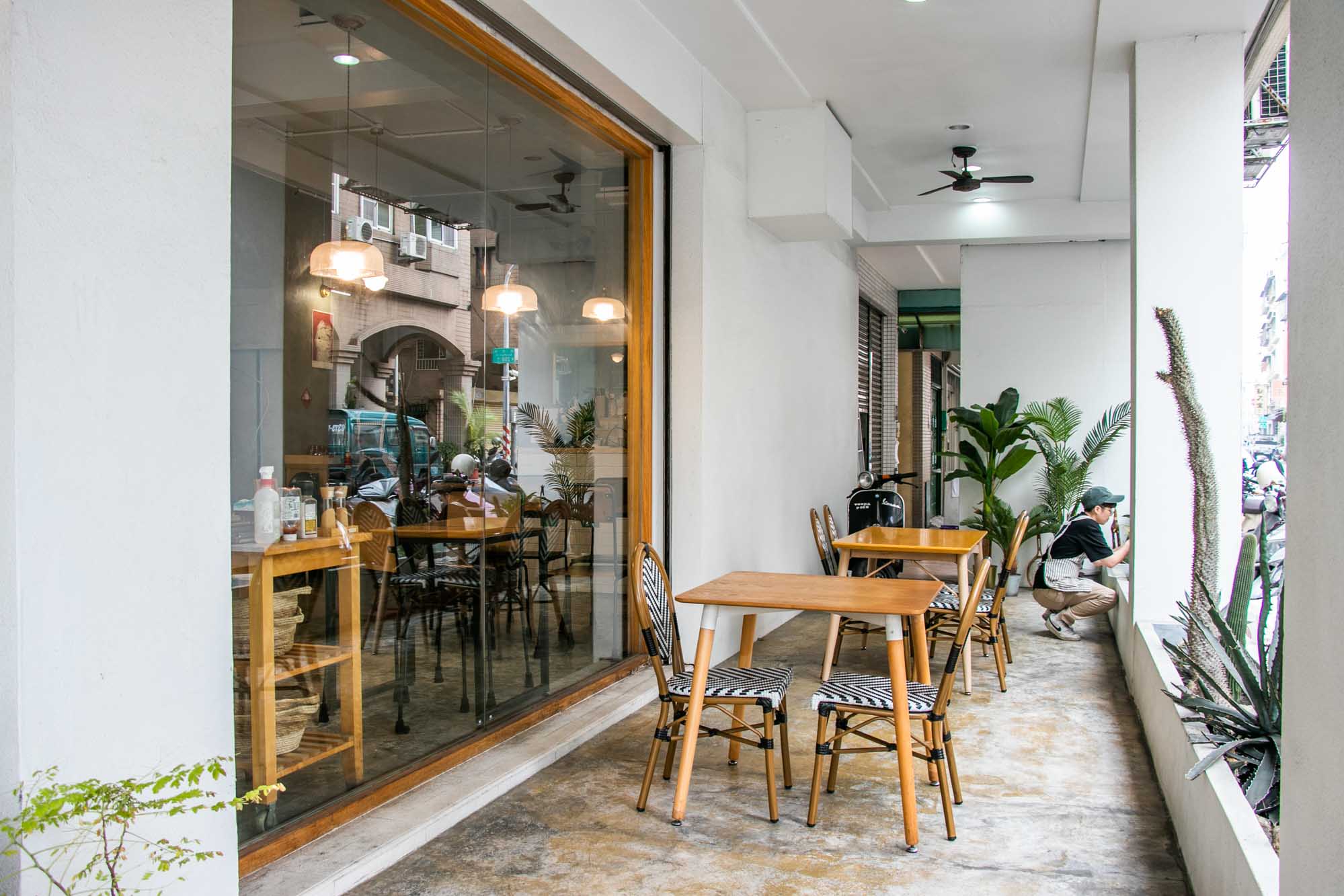 高雄早午餐 溫室Warm Room 三多商圈 咖啡甜點.義大利麵