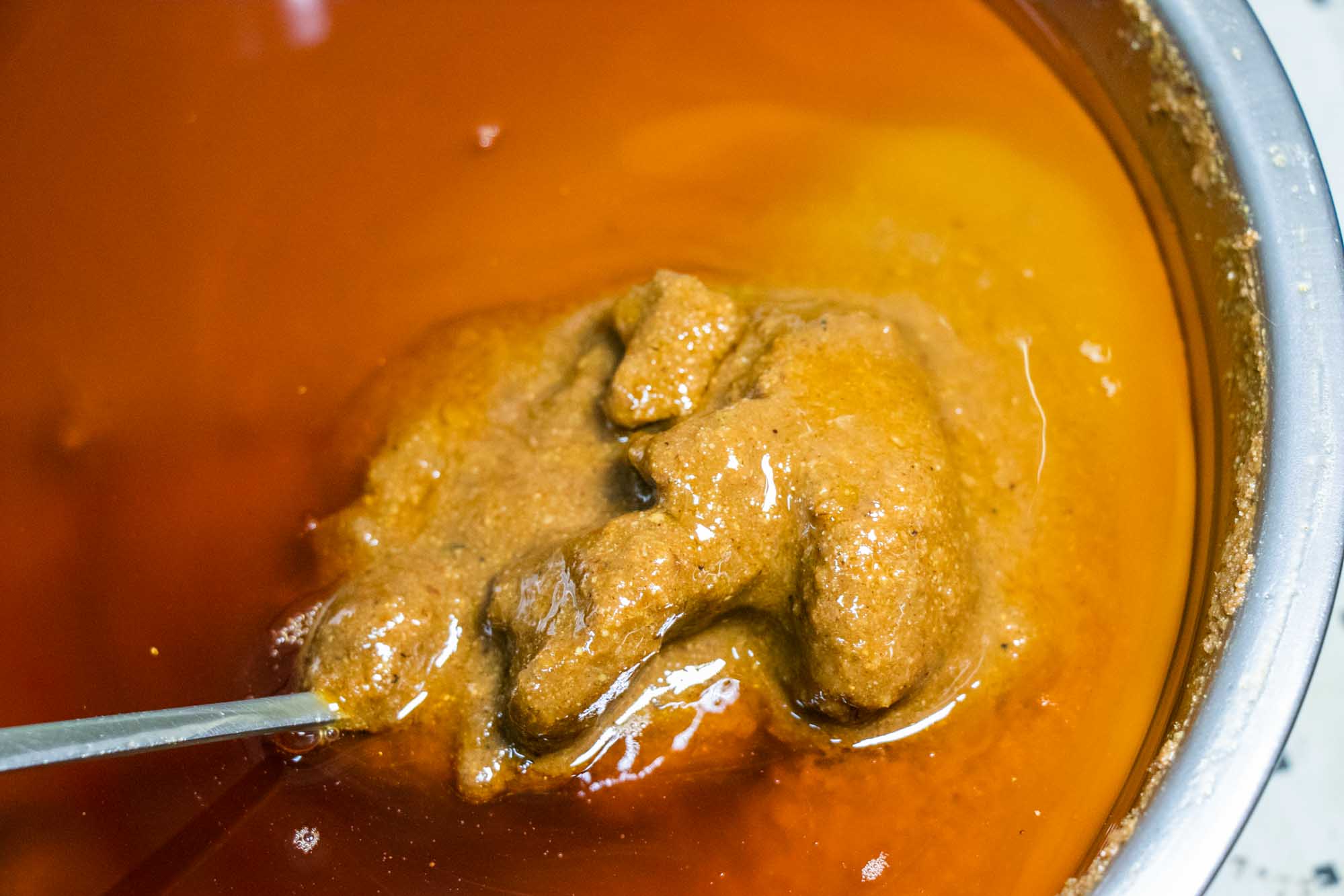 高雄傳統石頭火鍋推薦 超大份！炒鍋底香噴噴 老牌石頭火鍋 高雄三民店