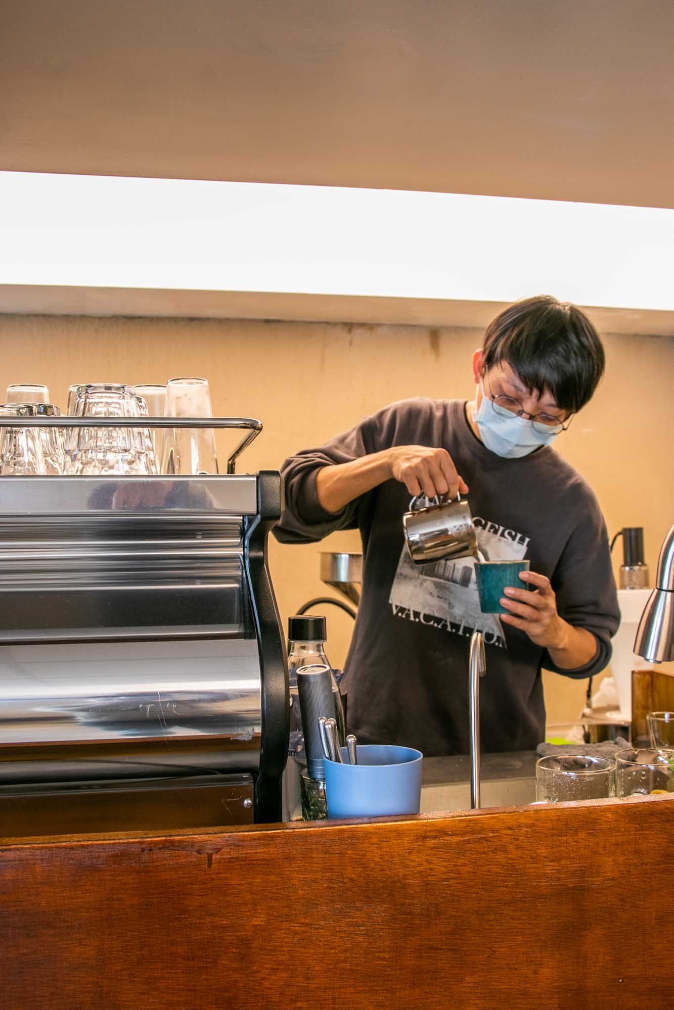 高雄國民市場 復古咖啡店 福海咖啡 自烘咖啡店 - 第9張圖 高雄國民市場 復古咖啡店 福海咖啡 自烘咖啡店