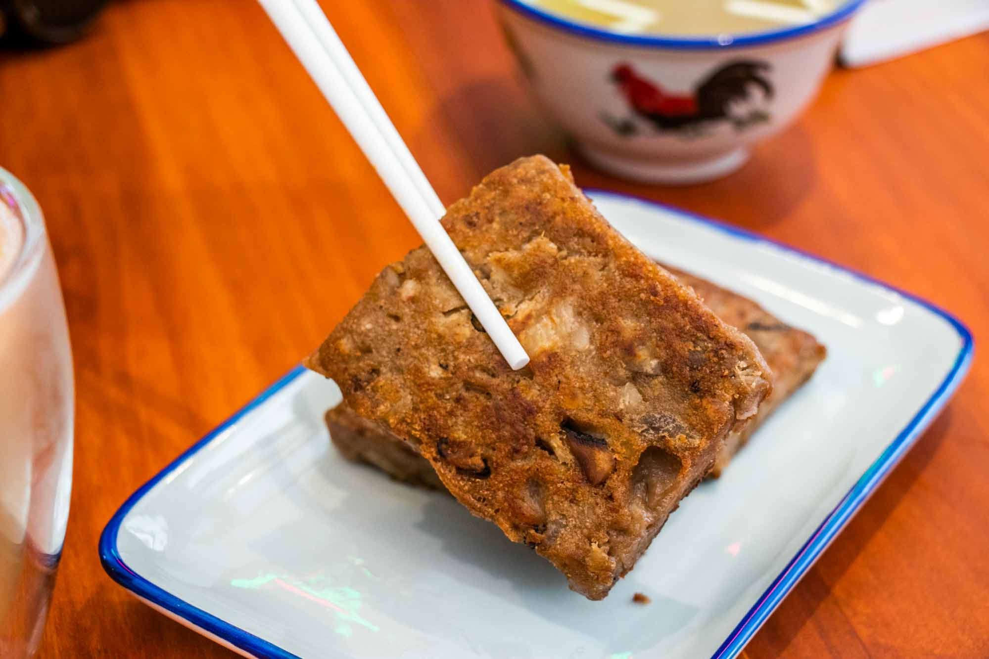 高雄港式料理 爵爵&貓叔商行 推薦自製芋頭糕 手包餛飩麵好吃 - 第21張圖 高雄港式料理 爵爵&貓叔商行 推薦自製芋頭糕 手包餛飩麵好吃