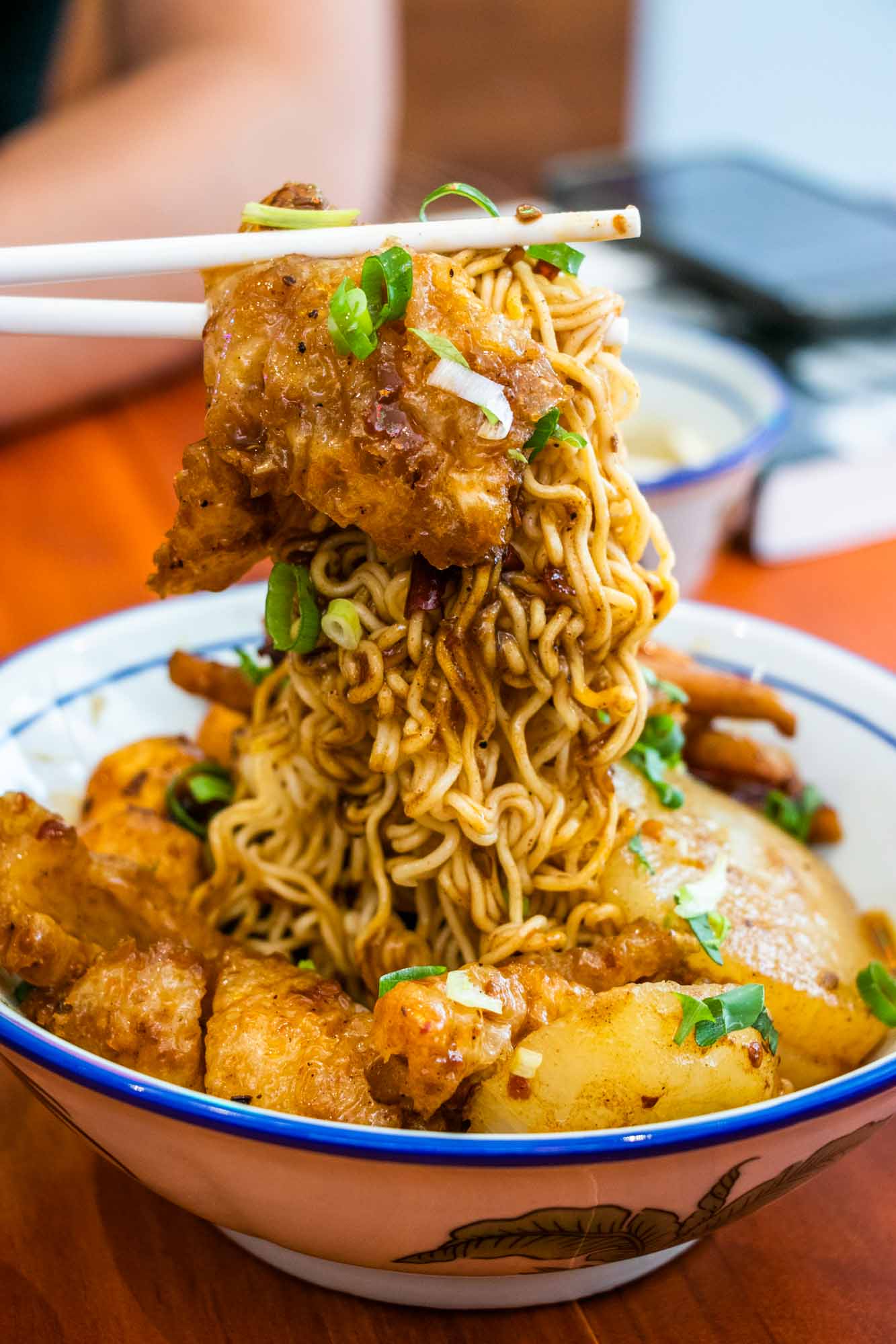高雄港式料理 爵爵&貓叔商行 推薦自製芋頭糕 手包餛飩麵好吃 - 第16張圖 高雄港式料理 爵爵&貓叔商行 推薦自製芋頭糕 手包餛飩麵好吃