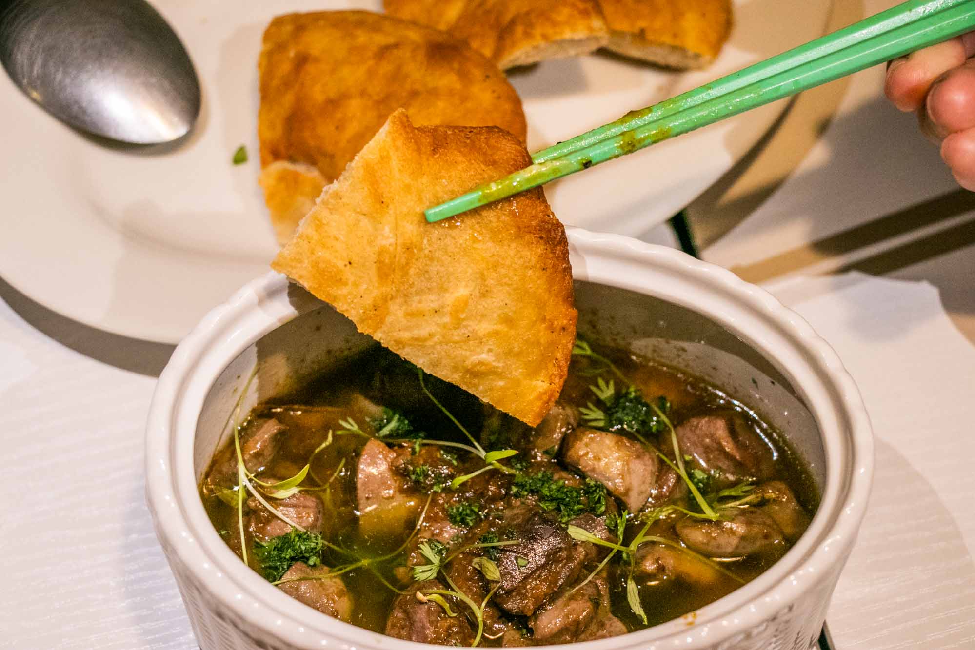 高雄左營美食 迷因炸雞 MEME CHK 不只是炸雞是餐酒館呀