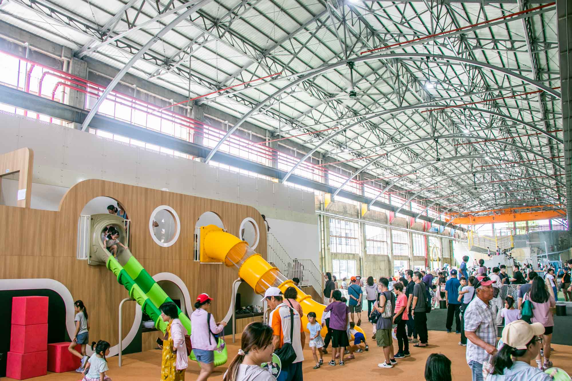 高雄景點 親子遊樂園 台鐵高雄機廠 高雄親子遊樂園區 超過30設施免費玩