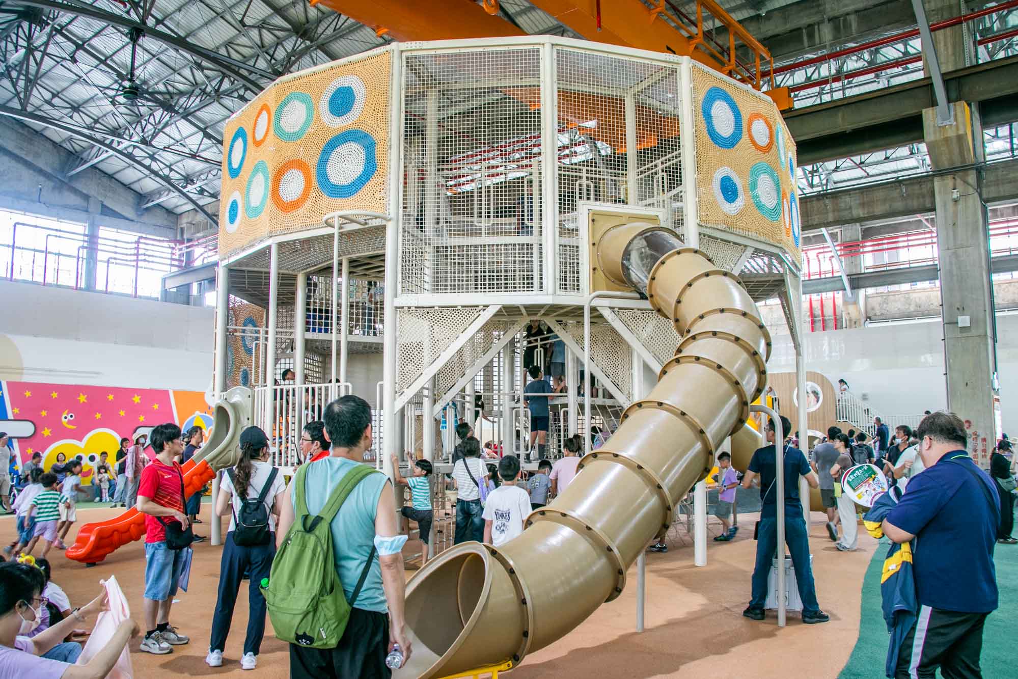 高雄景點 親子遊樂園 台鐵高雄機廠 高雄親子遊樂園區 超過30設施免費玩