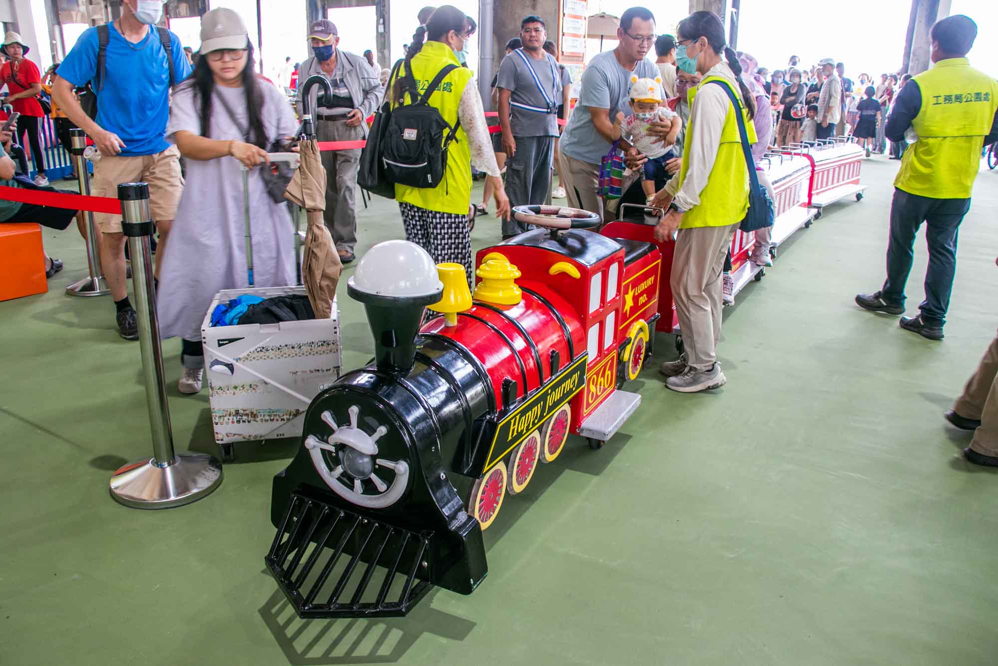 高雄景點 親子遊樂園 台鐵高雄機廠 高雄親子遊樂園區 超過30設施免費玩