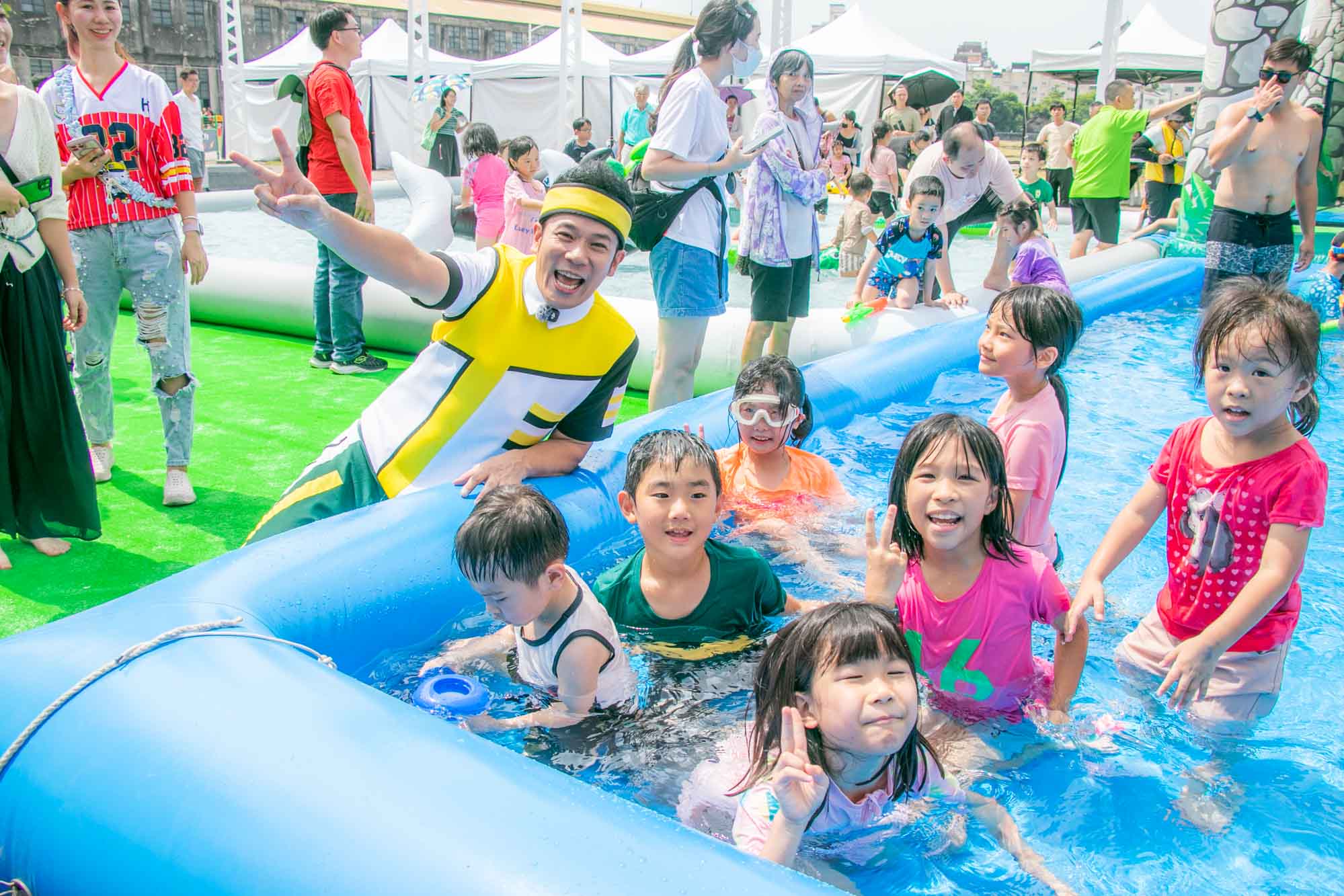 高雄景點 親子遊樂園 台鐵高雄機廠 高雄親子遊樂園區 超過30設施免費玩