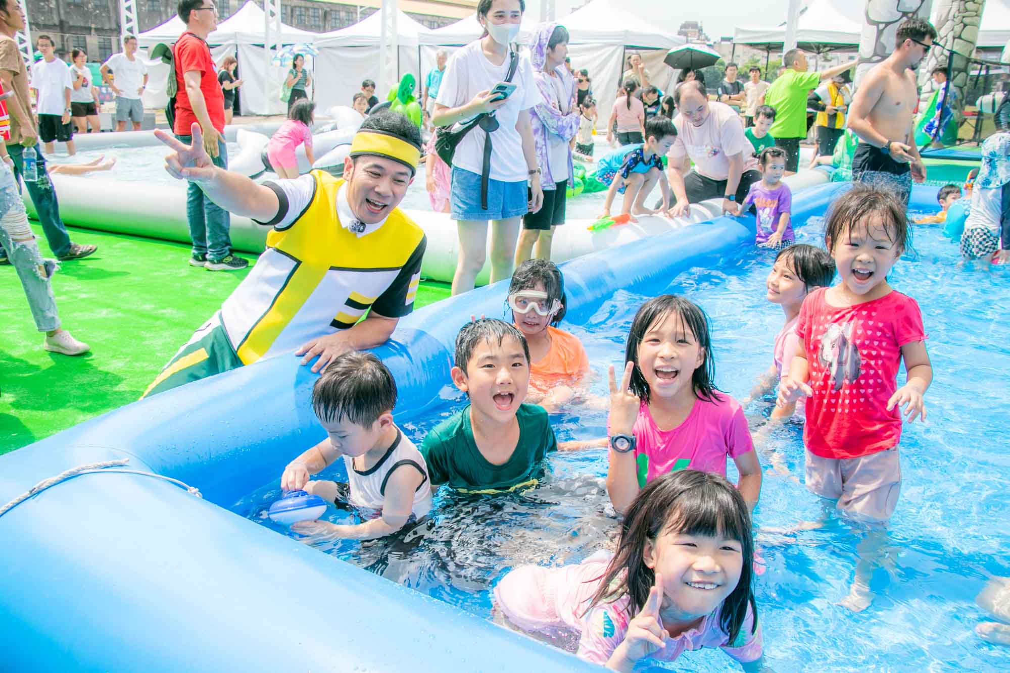 高雄景點 親子遊樂園 台鐵高雄機廠 高雄親子遊樂園區 超過30設施免費玩